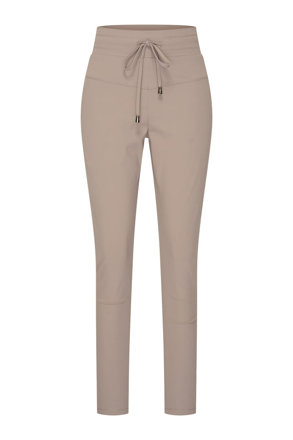 mi piace travel broek 202521 taupe