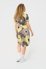 mi piace travel jurk 202079 desert anemone print sweet pea